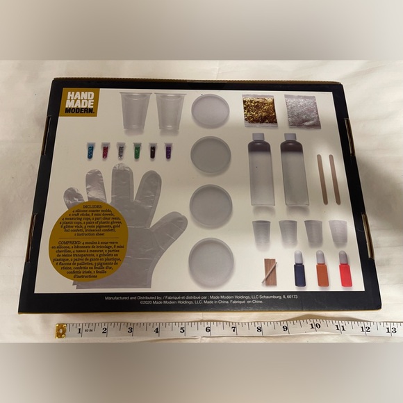 BNIB HANDMADE MODERN DIY RESIN 8 COASTER KIT - PERFECT SUMMER ACTIVITY! - Picture 3 of 3